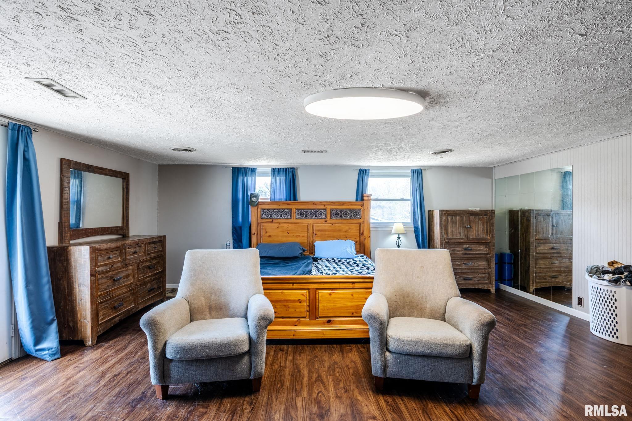 500 Kramer Street Carterville, IL 62918 - Photo 9 of 28