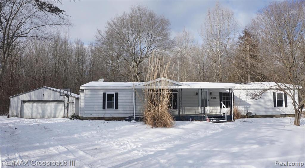 41880 Willis Road Belleville, MI 48111 - Photo 1 of 30