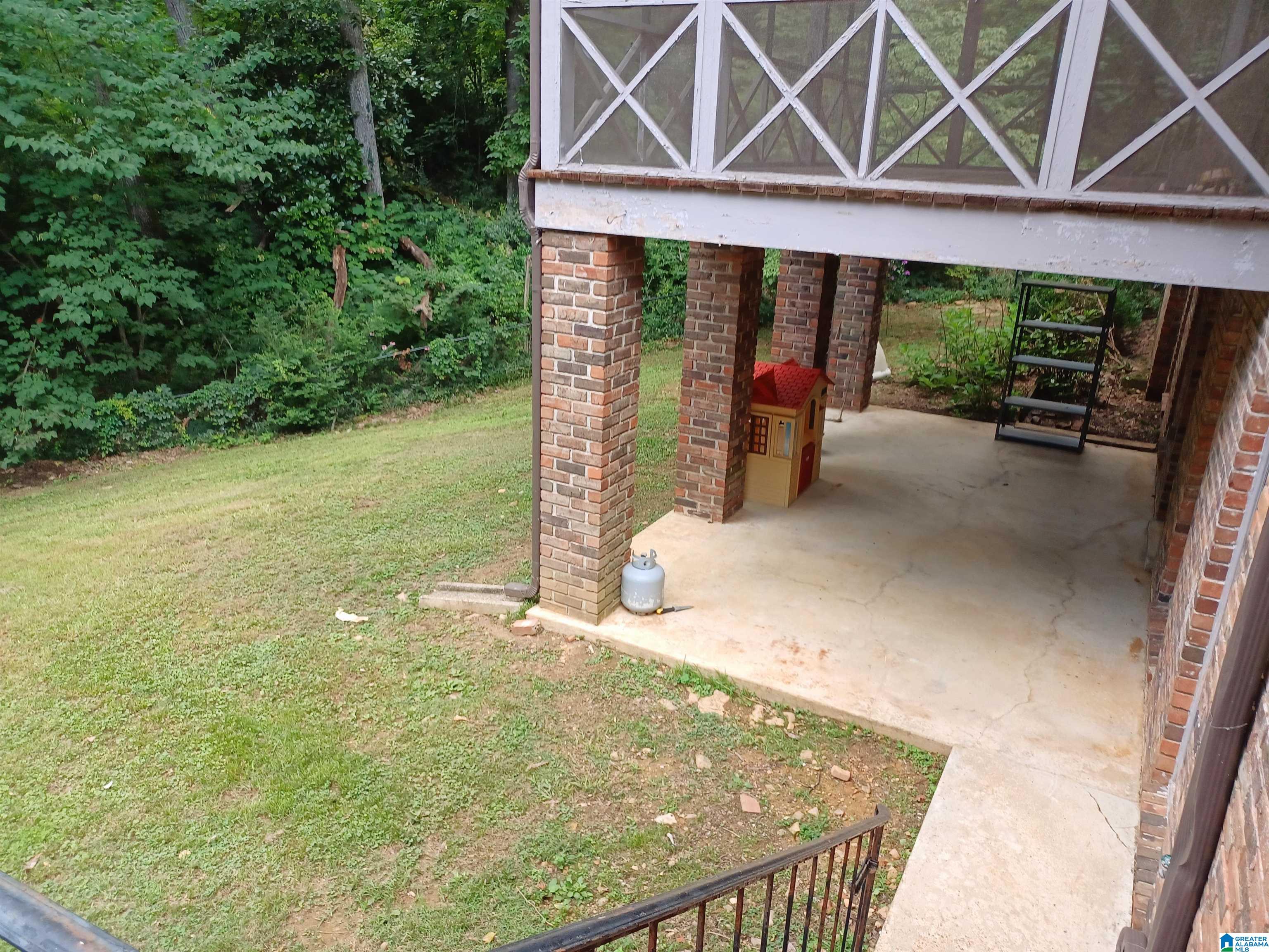 24 Belmont Road Anniston, AL 36207 - Photo 8 of 57