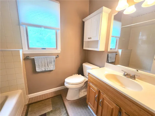 $2,400 | 9 Wisteria Lane, Irondequoit, NY 14617