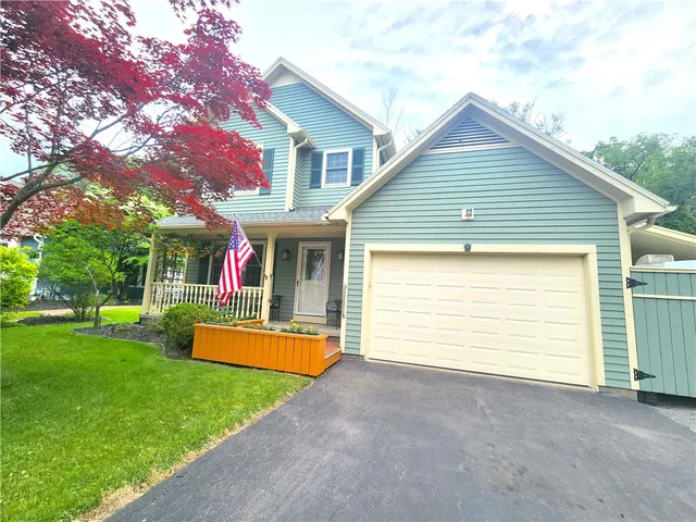 $2,400 | 9 Wisteria Lane, Irondequoit, NY 14617