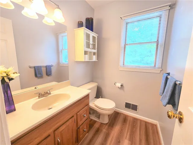 $2,400 | 9 Wisteria Lane, Irondequoit, NY 14617