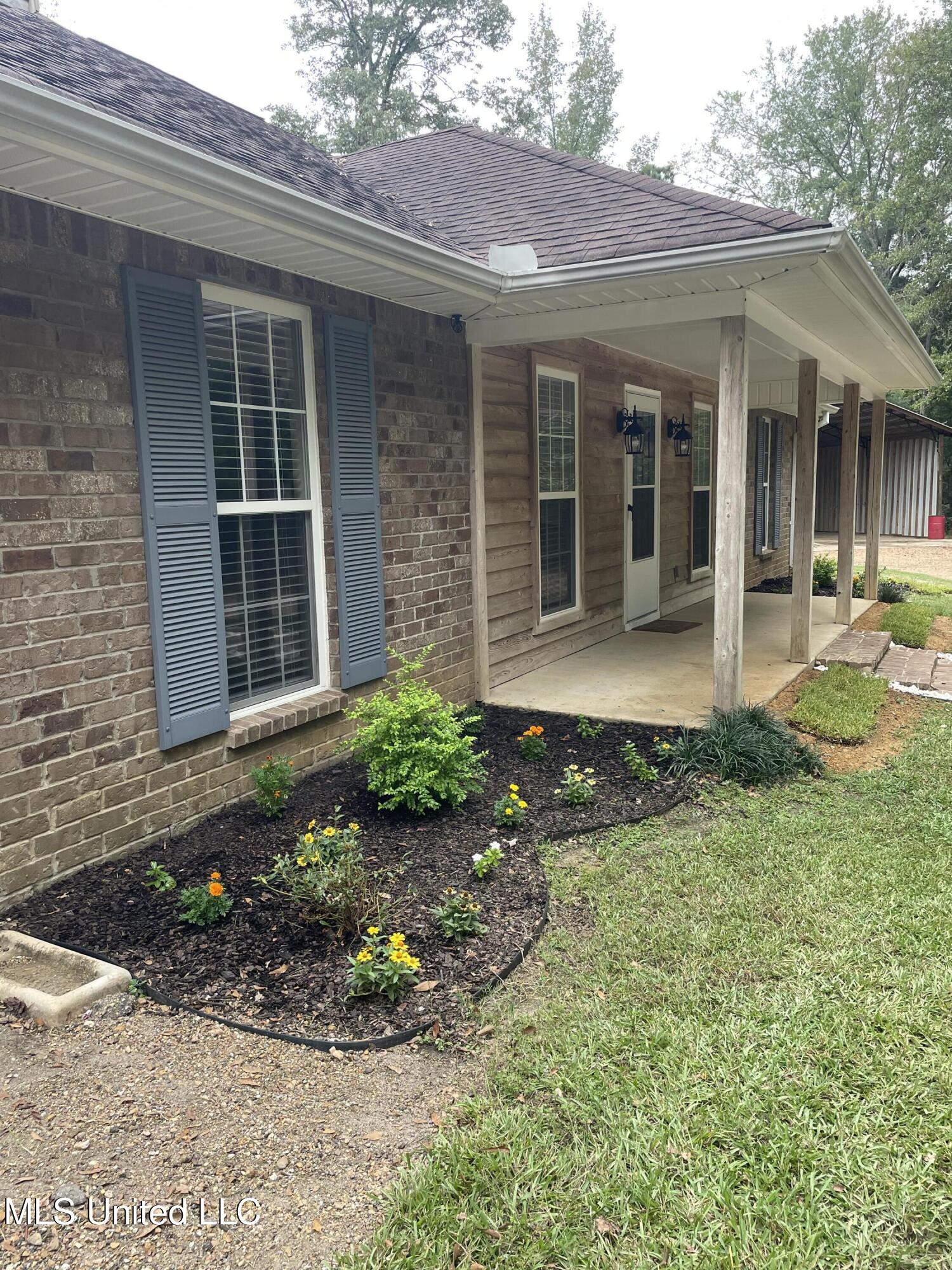 197 Andrews Road Florence, MS 39073 - Photo 3 of 26 IMG_0009