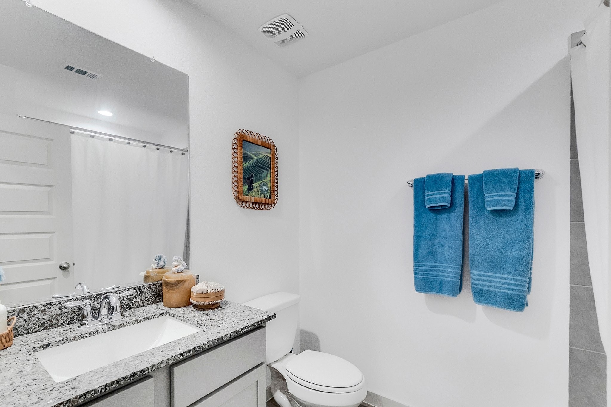 10647 Cascade Crk Drive Rosharon, TX 77583 - Photo 16 of 29 Builder upgrades that you rarely see at this price point, Secondary bathroom with quartz countertops and a wide sink, Tile surround tub vs plastic