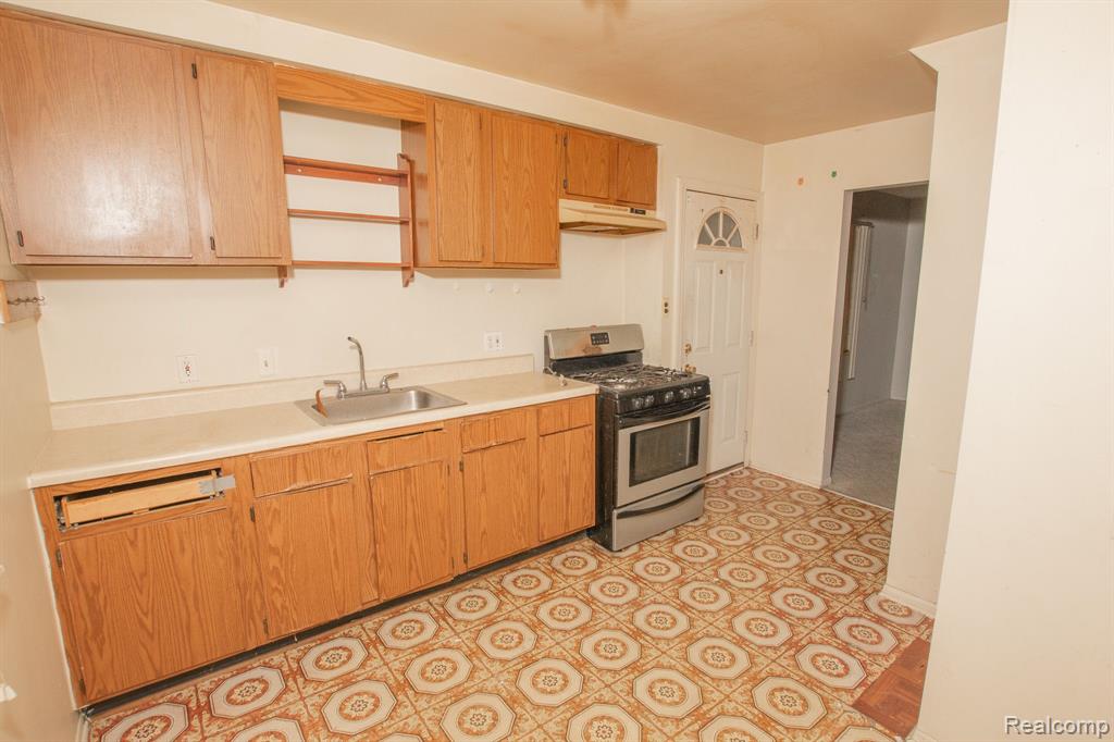 20327 Moross Road Detroit, MI 48224 - Photo 22 of 28