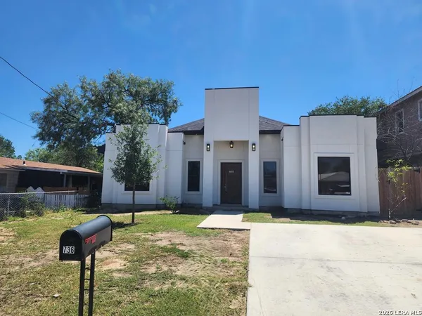 $275,000 | 736 Trinity Street, Eagle Pass, TX 78852