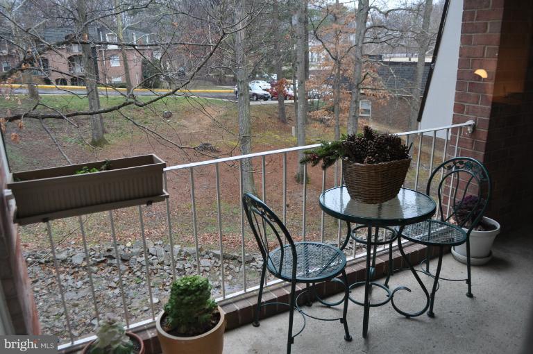 5906 Bayshire Road, Unit G Springfield, VA 22152 - Photo 14 of 26 View