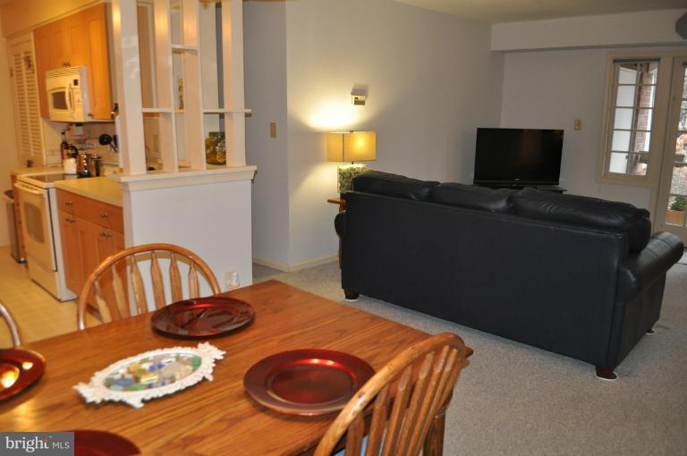 5906 Bayshire Road, Unit G Springfield, VA 22152 - Photo 25 of 26 Interior (General)