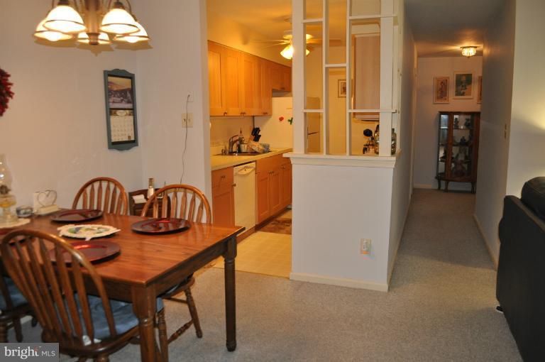 5906 Bayshire Road, Unit G Springfield, VA 22152 - Photo 10 of 26 Interior (General)