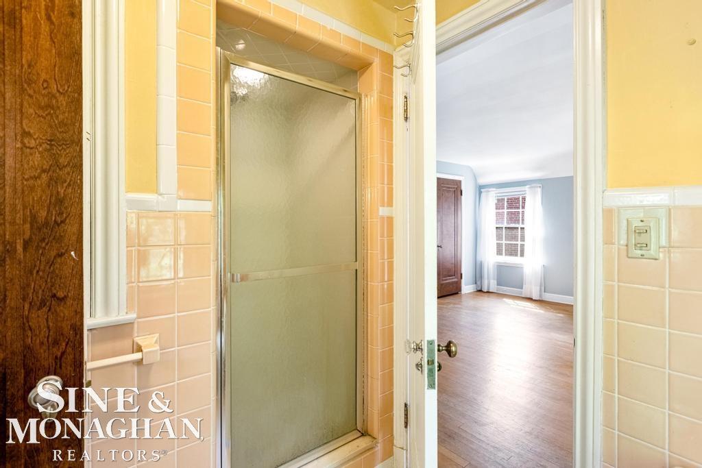 622 Lincoln Road Grosse Pointe, MI 48230 - Photo 29 of 51 50109047-28.JPG