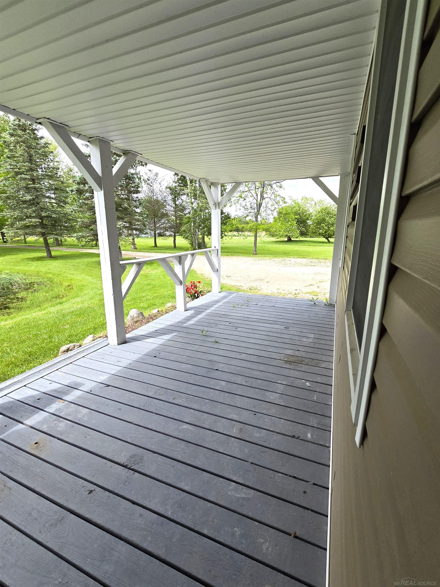 7166 Frith Road St. Clair, MI 48079 - Photo 24 of 62 50143770-16aa4966-69cc-49d7-ad9d-63459e29c176.JPG