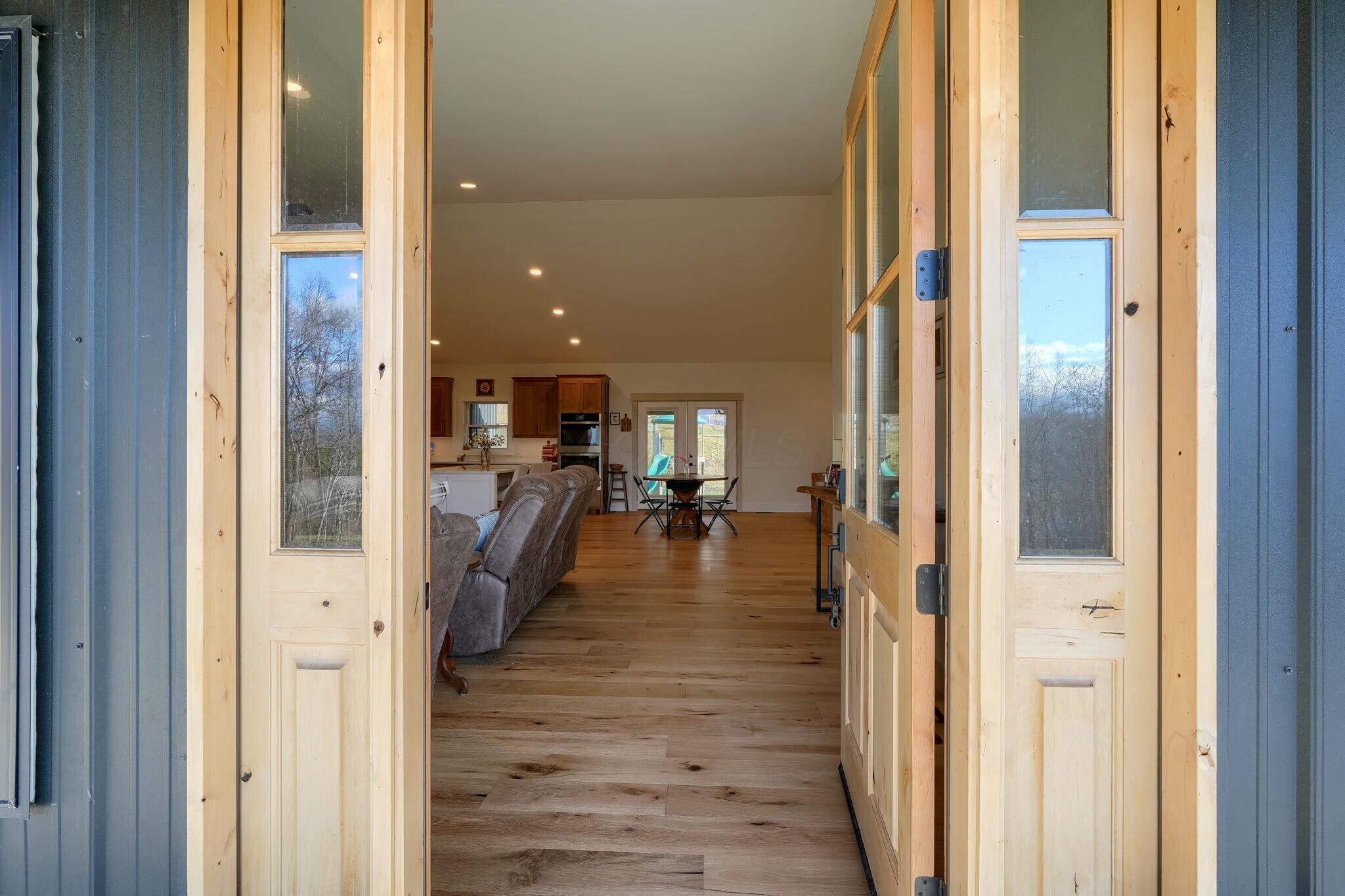 1549 Keystone Furnace Road Jackson, OH 45640 - Photo 11 of 58 Entryway