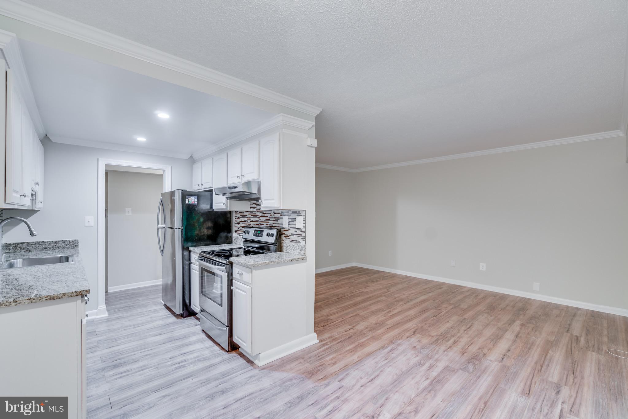 11621 Stoneview Square, Unit 1B Reston, VA 20191 - Photo 7 of 31 Gallery Image 7