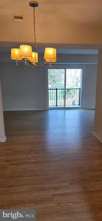 $2,350 | 165 B Leeds Court West, Warrenton, VA 20186