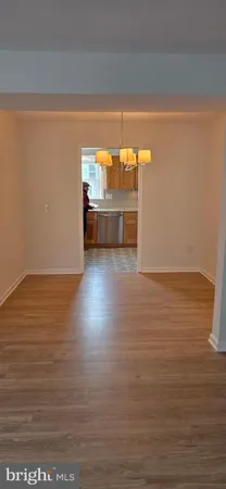 $2,350 | 165 B Leeds Court West, Warrenton, VA 20186