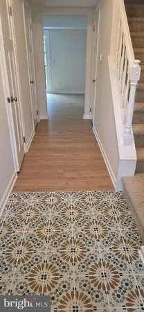 $2,350 | 165 B Leeds Court West, Warrenton, VA 20186