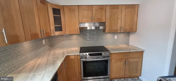 $2,350 | 165 B Leeds Court West, Warrenton, VA 20186