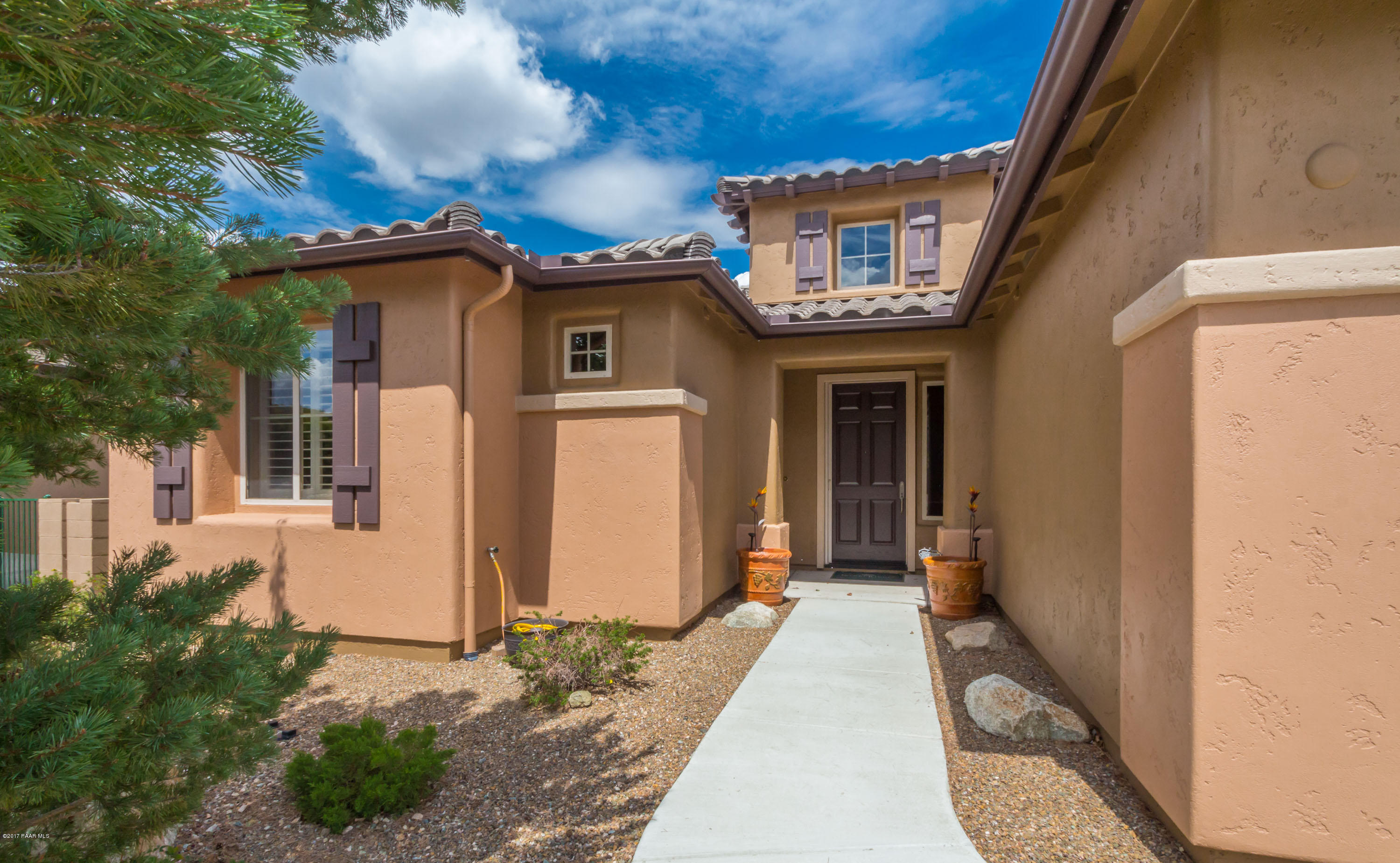 1197 Rusty Nail Road Prescott Valley, AZ 86314 - Photo 3 of 40 a house with outdoor space