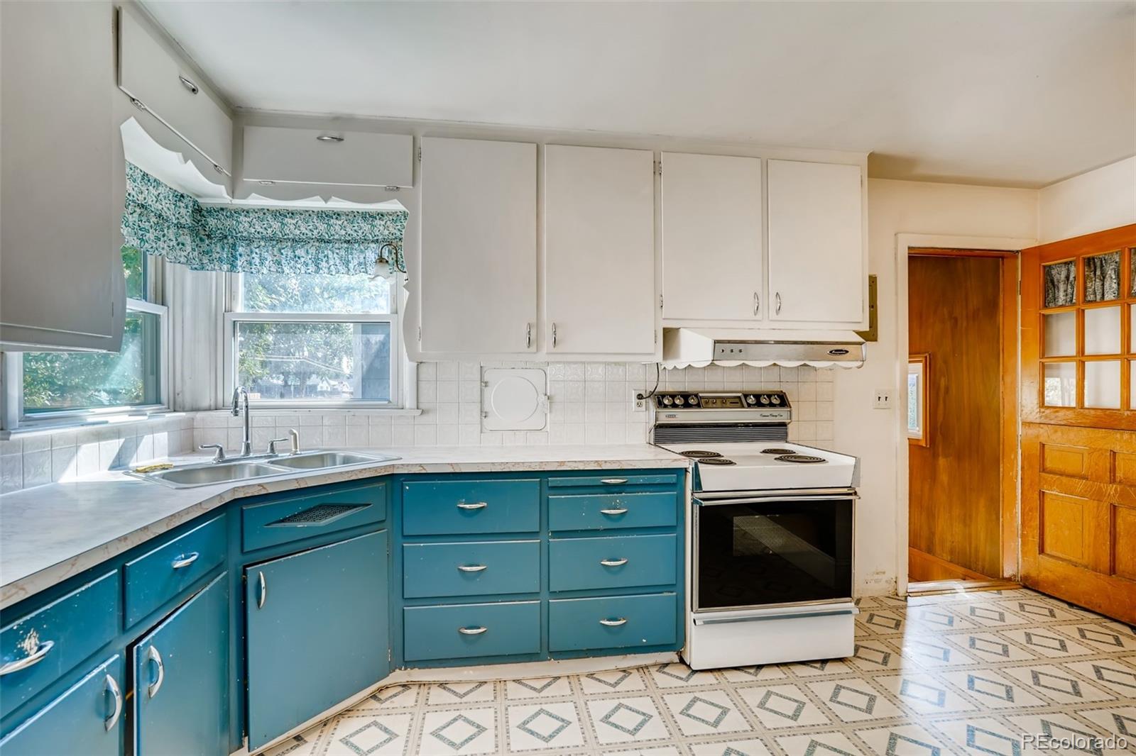 1300 South Raleigh Street Denver, CO 80219 - Photo 10 of 24 Gallery Image 10