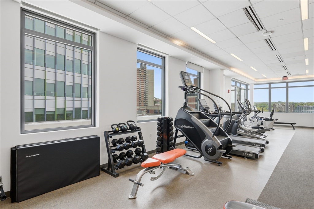 80-82 Fenwood Road, Unit 804 Boston, MA 02115 - Photo 25 of 27