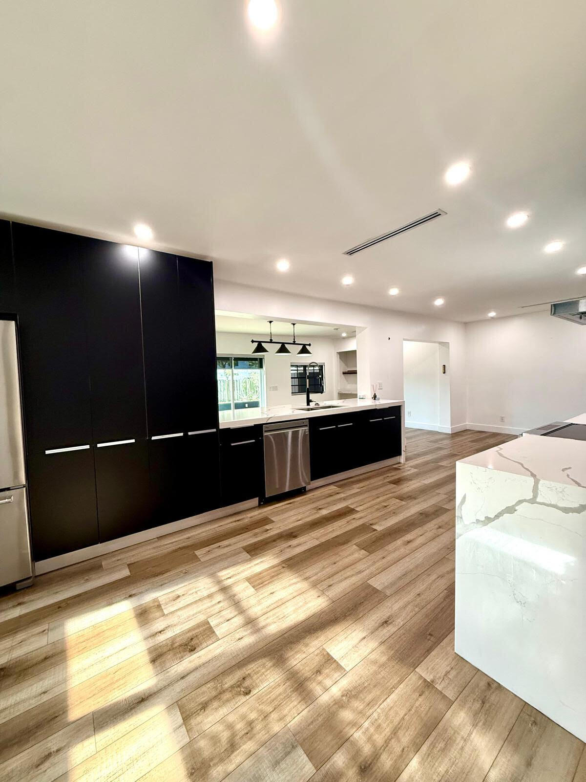 4411 Thomas Street Hollywood, FL 33021 - Photo 13 of 30 75