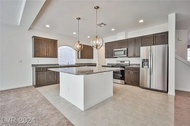 $2,450 | 7771 Bright Ldg Street, Las Vegas, NV 89139