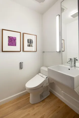 $10,500 | 2700 West Lake Of The Isles Parkway, Minneapolis, MN 55416