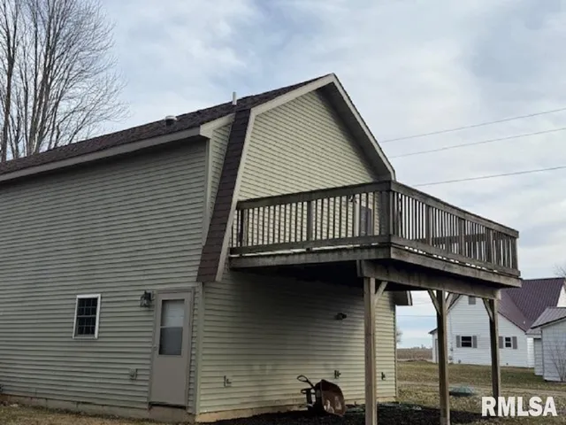 $145,000 | 112 East Grand Avenue, Owaneco, IL 62555