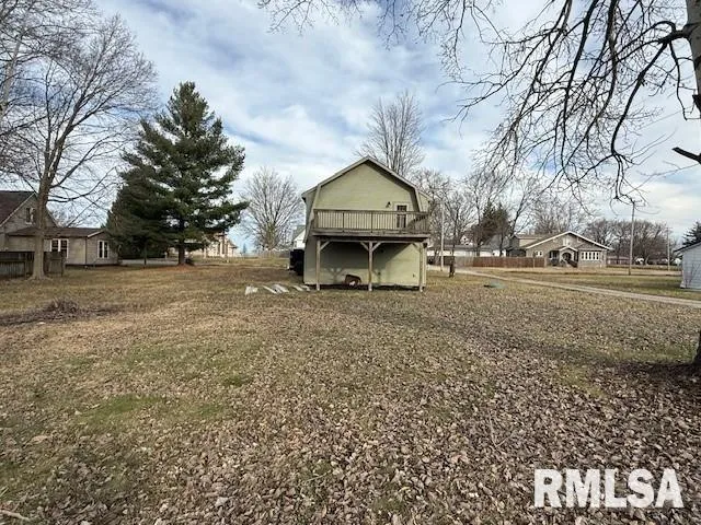 $145,000 | 112 East Grand Avenue, Owaneco, IL 62555