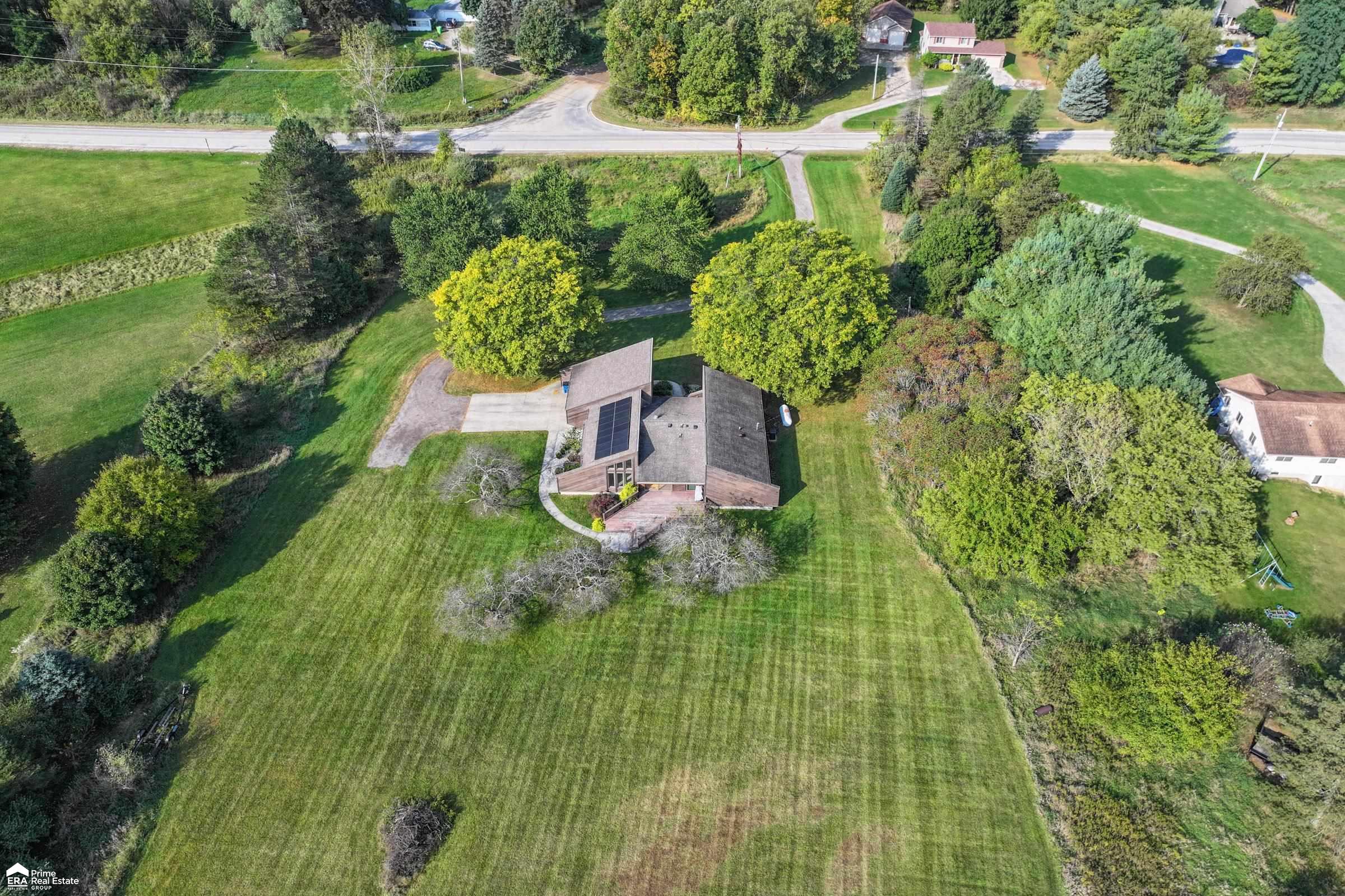 9300 Hartland Road Fenton, MI 48430 - Photo 43 of 50