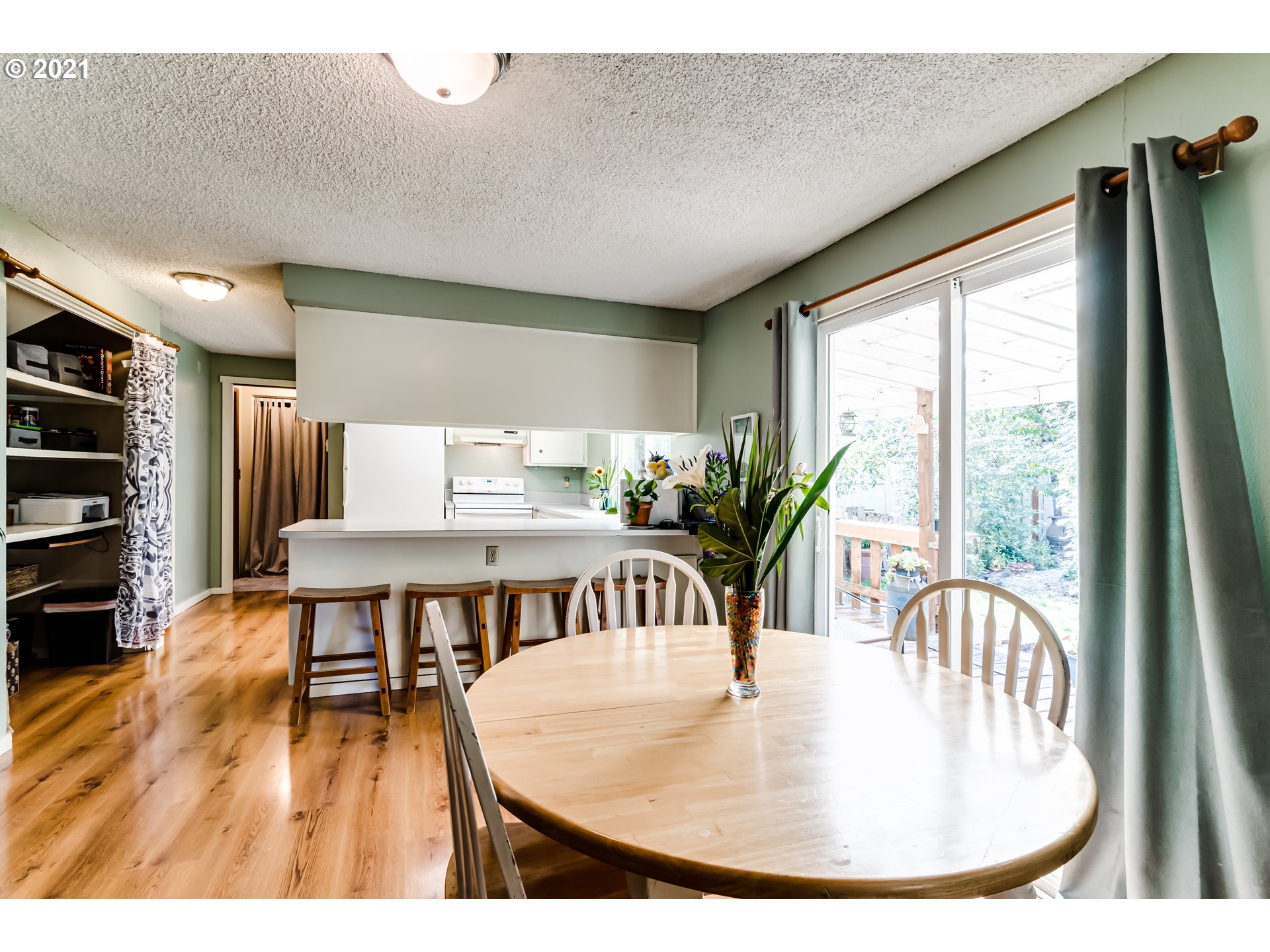 6617 C Street Springfield, OR 97478 - Photo 12 of 32 Gallery Image 12