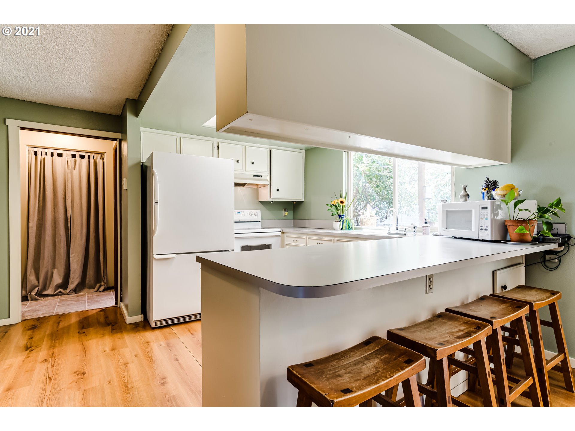 6617 C Street Springfield, OR 97478 - Photo 10 of 32 Gallery Image 10