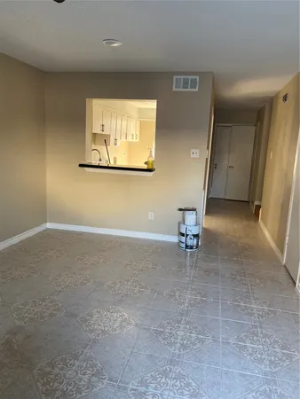 a view of a livingroom with a bench