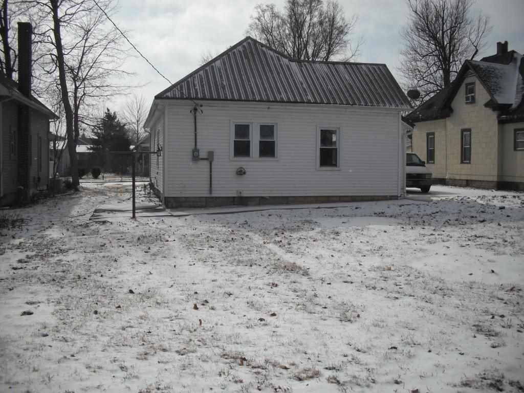 422 McBarnes Street Decatur, IN 46733 - Photo 3 of 16