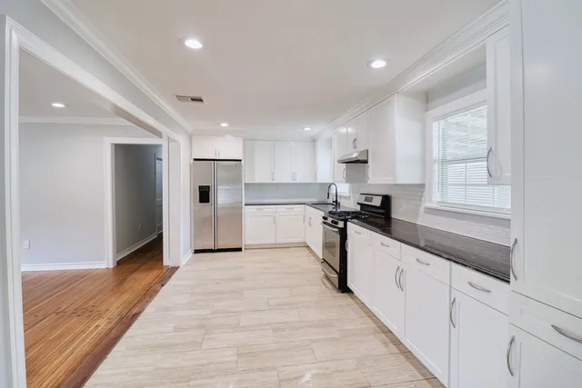 $236,000 | 7557 Meadowview Drive, Houston, TX 77037