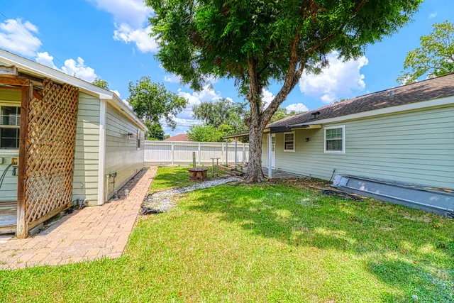 $236,000 | 7557 Meadowview Drive, Houston, TX 77037