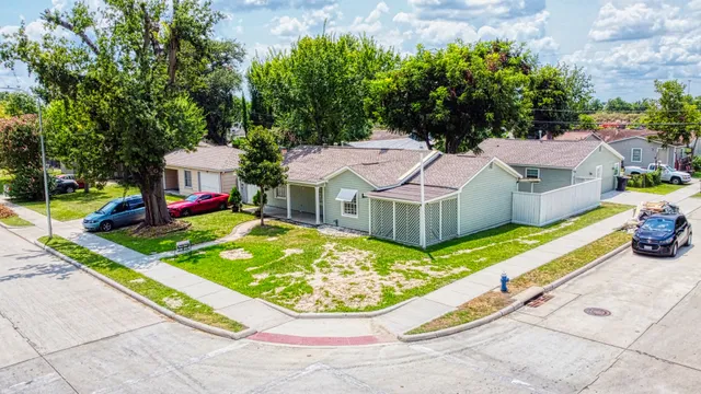 $236,000 | 7557 Meadowview Drive, Houston, TX 77037