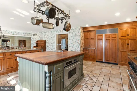 $1,699,000 | 907 Lorien Drive, Ambler, PA 19002