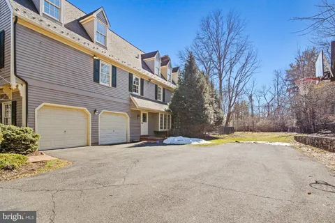 $1,699,000 | 907 Lorien Drive, Ambler, PA 19002