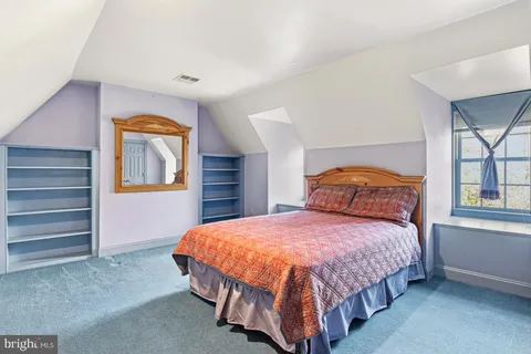 $1,699,000 | 907 Lorien Drive, Ambler, PA 19002