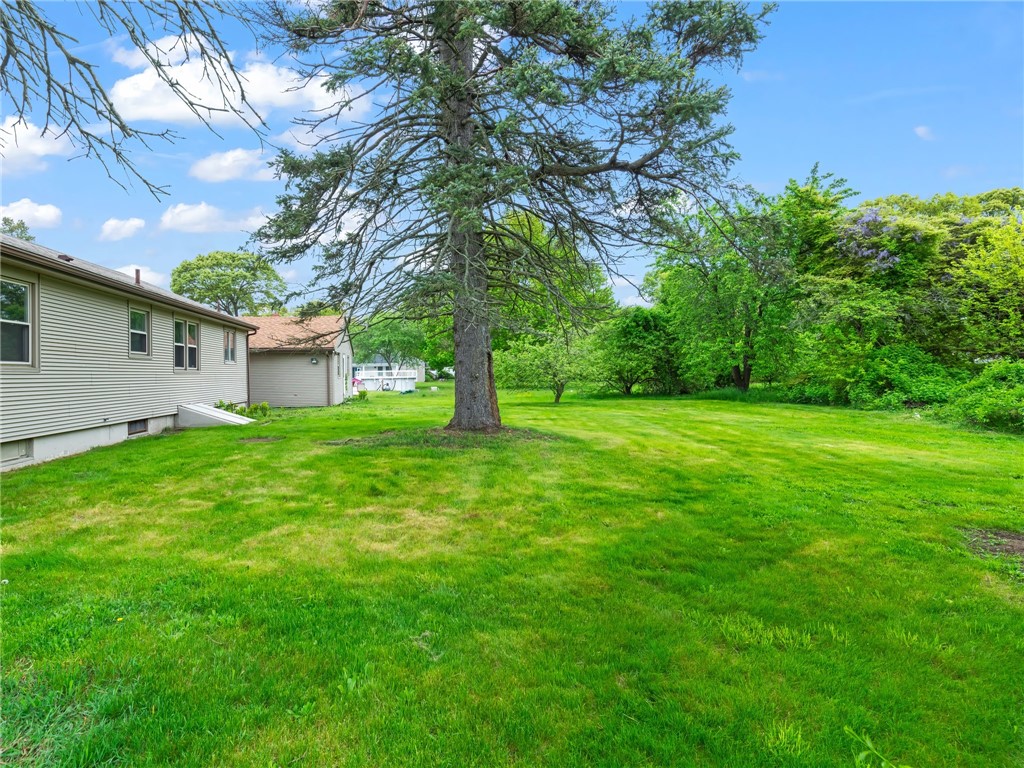 200 Glen Drive Warwick, RI 02889 - Photo 21 of 23 Yard