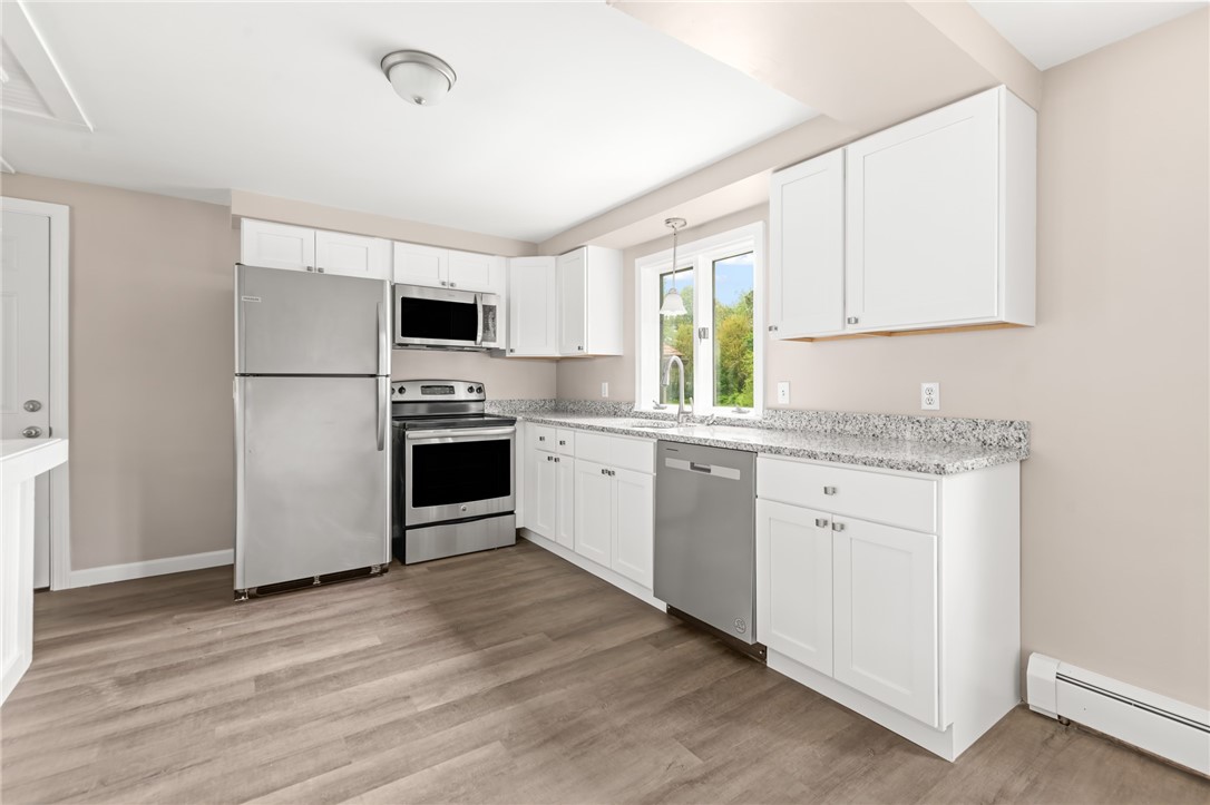 200 Glen Drive Warwick, RI 02889 - Photo 9 of 23 Kitchen