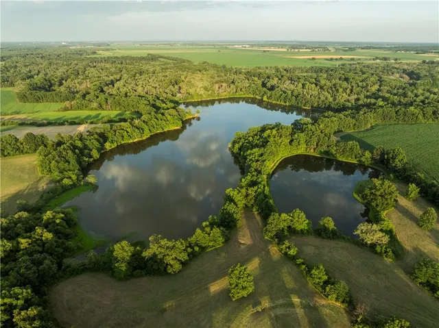 $1,100,000 | 0 Cr 371 N/a Bosworth Mo 64623 N/a, Bosworth, MO 64623