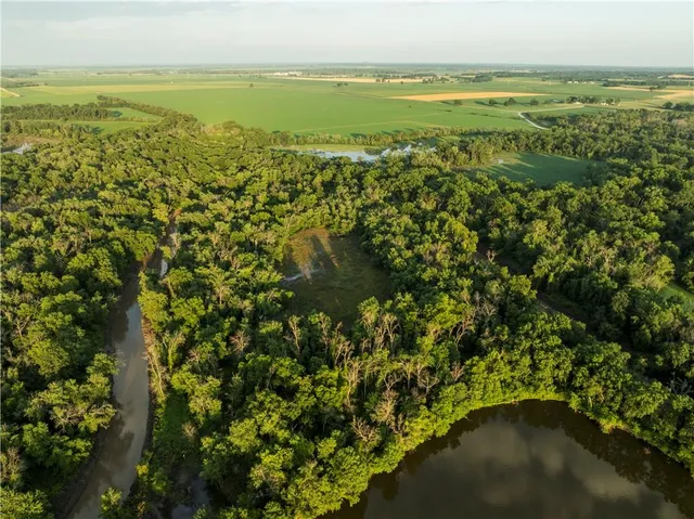 $1,100,000 | 0 Cr 371 N/a Bosworth Mo 64623 N/a, Bosworth, MO 64623