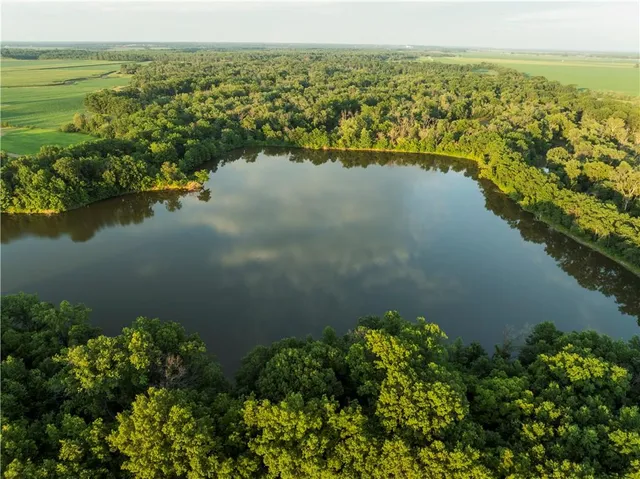 $1,100,000 | 0 Cr 371 N/a Bosworth Mo 64623 N/a, Bosworth, MO 64623