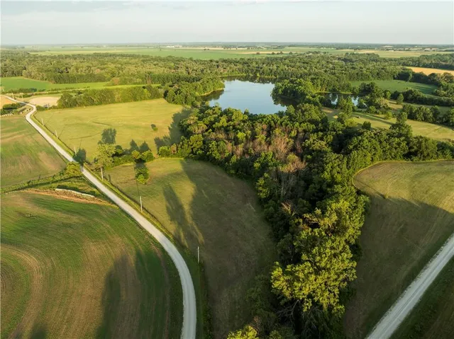$1,100,000 | 0 Cr 371 N/a Bosworth Mo 64623 N/a, Bosworth, MO 64623