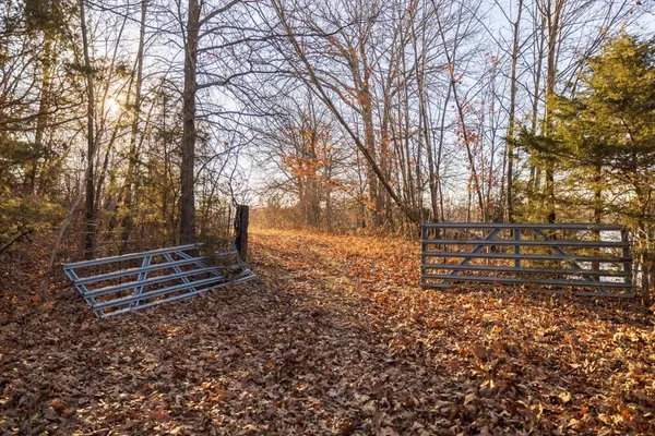 $950,000 | 0 Cr 371 N/a Bosworth Mo 64623 N/a, Bosworth, MO 64623