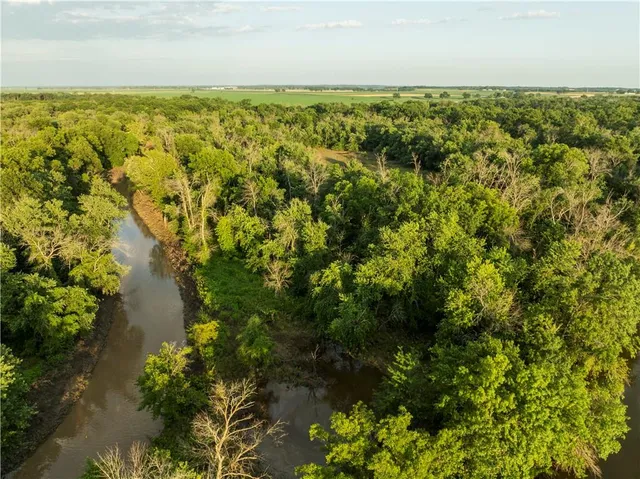 $1,100,000 | 0 Cr 371 N/a Bosworth Mo 64623 N/a, Bosworth, MO 64623