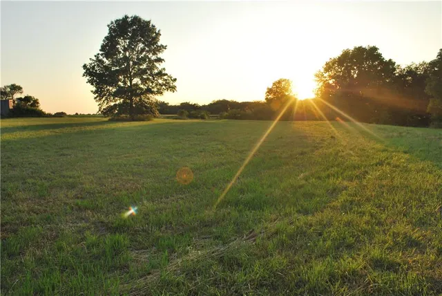 $1,100,000 | 0 Cr 371 N/a Bosworth Mo 64623 N/a, Bosworth, MO 64623