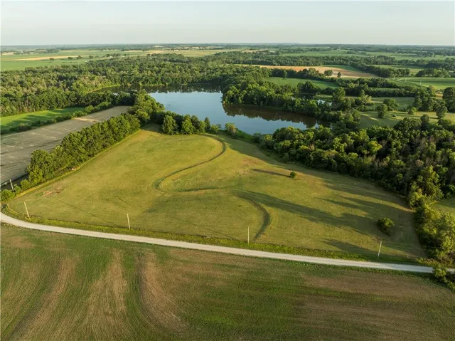 $1,100,000 | 0 Cr 371 N/a Bosworth Mo 64623 N/a, Bosworth, MO 64623